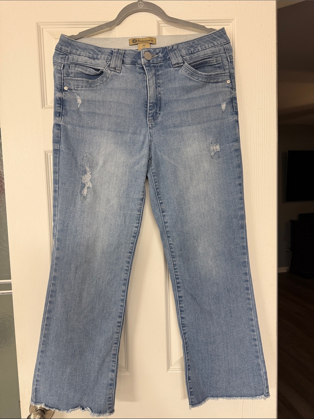 Democracy Light Wash Cropped Women's Jeans